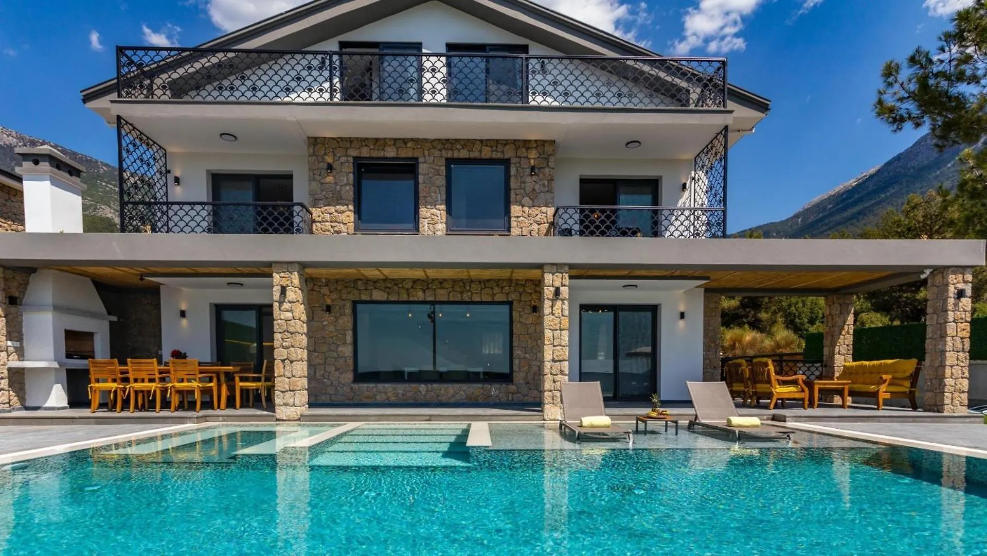 Oludeniz 4 Bedroom Villa - 9318 Fethiye Türkiye